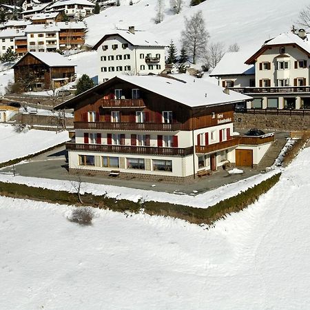 Dolomitenblick Urtijëi Buitenkant foto