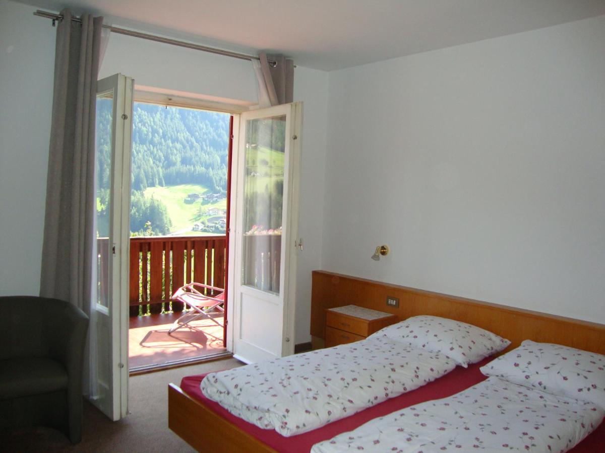 Dolomitenblick Urtijëi Buitenkant foto