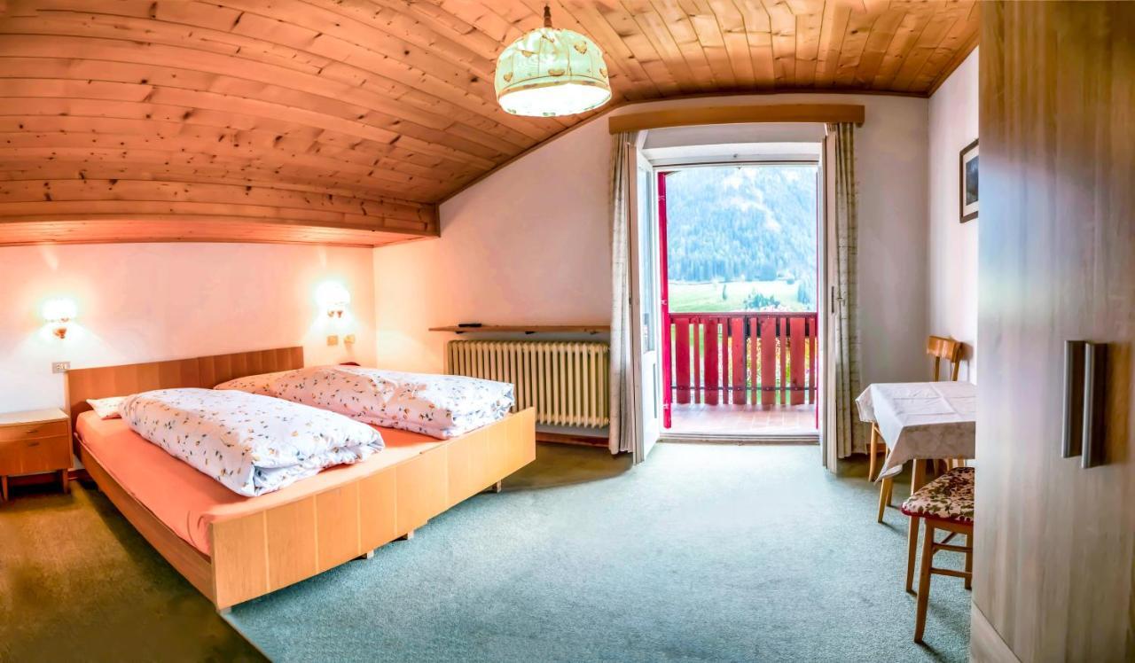 Dolomitenblick Urtijëi Buitenkant foto